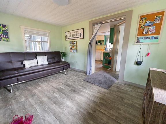 5th image of 21162 NE 146th Pl