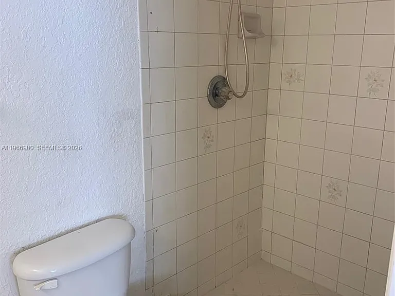 6520 SW 41st St #6520 — Photo 16