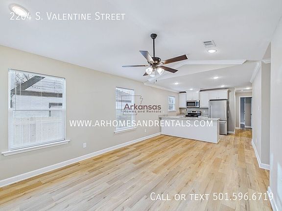 3rd image of 2204 S Valentine St