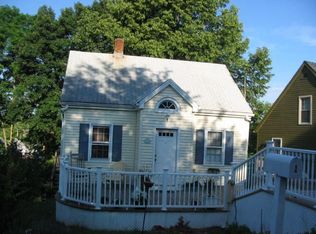 1 Magnolia Pl, Middletown, CT 06457