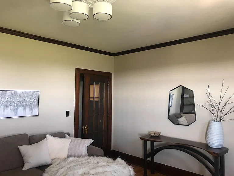 1721 Pleasant St #8 — Photo 7