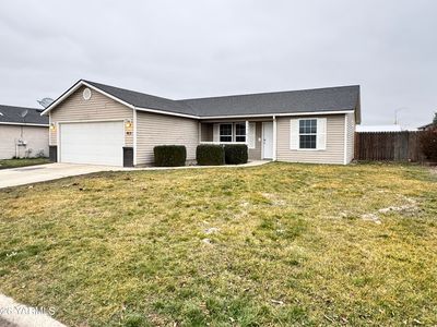 815 Jessica Ct, Grandview, WA, 98930