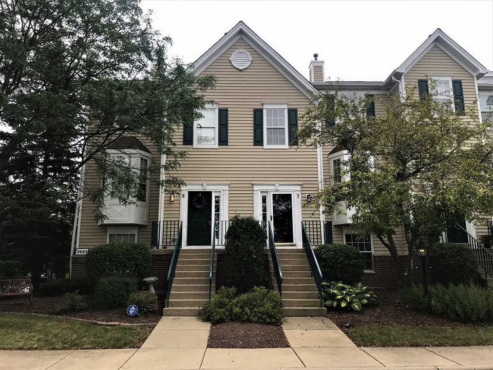 1st image of 2445 Courtyard Cir Unit 7