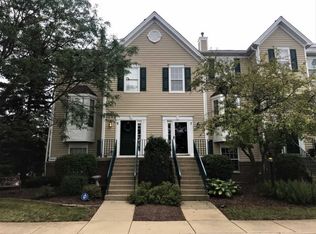 2445 Courtyard Cir UNIT 7, Aurora, IL 60506