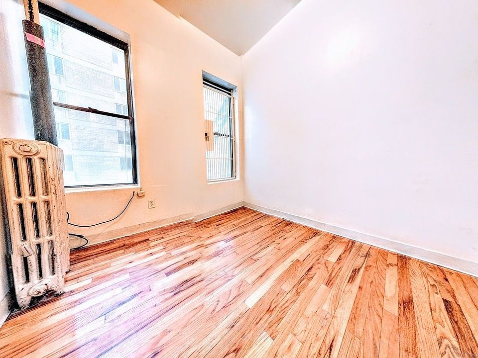 2nd image of 328 E 14th St #15B