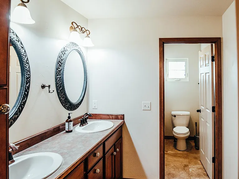 4662 Shadowglen Dr #B — Photo 21
