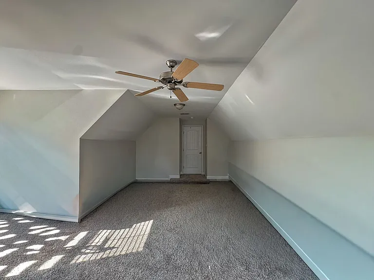 5905 Gentleman Dr — Photo 12