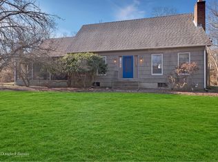 925 Youngs Rd, Orient, NY 11957