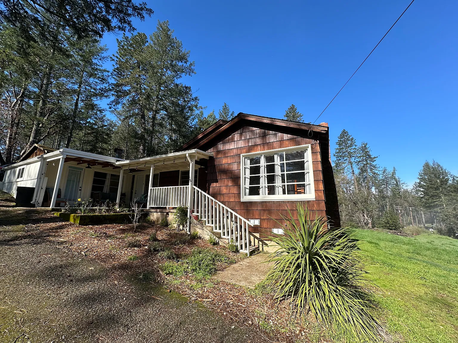 Howell Mountain Rd, Angwin — Photo 1