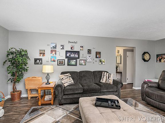 5th image of 2212 7th St NW