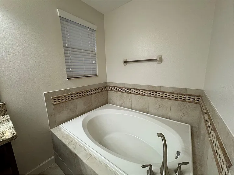 11523 Peru Springs Pl — Photo 31