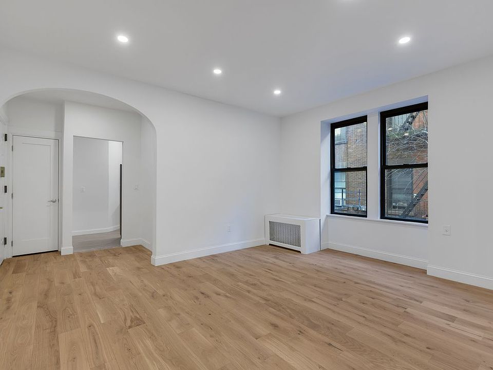 1st image of 68 Montague St APT 1d
