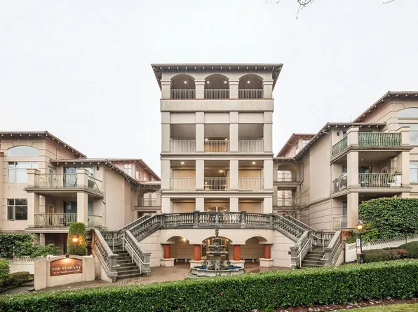 3176 Plateau Blvd #208, Coquitlam, BC V3E 3J2