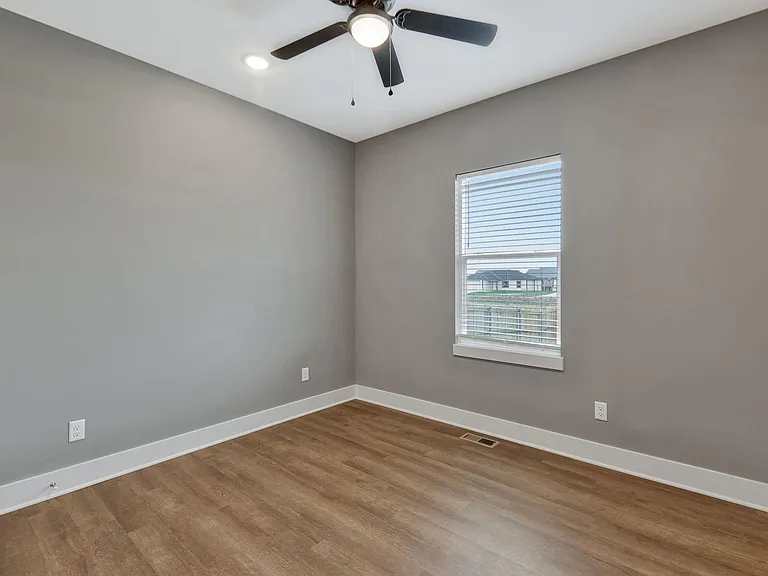 4617 S Doris Ct — Photo 33