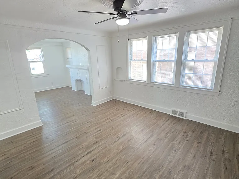 15111 Lesure St — Photo 14