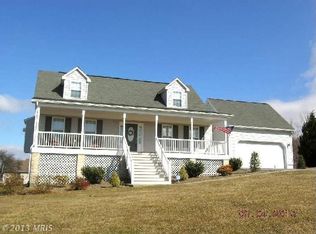 998 Cloverdale Rd, Charles Town, WV 25414
