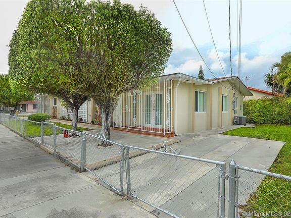 4th image of 2654 SW 31st Ct #2654