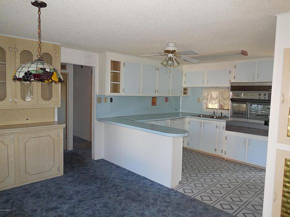 3rd image of 10742 N Highlands Dr