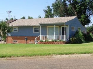 1204 W 4th St, Liberal, KS 67901
