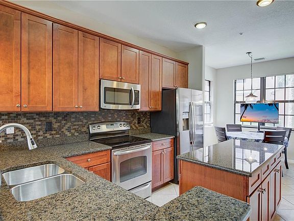3rd image of 11936 Izarra WAY #6606