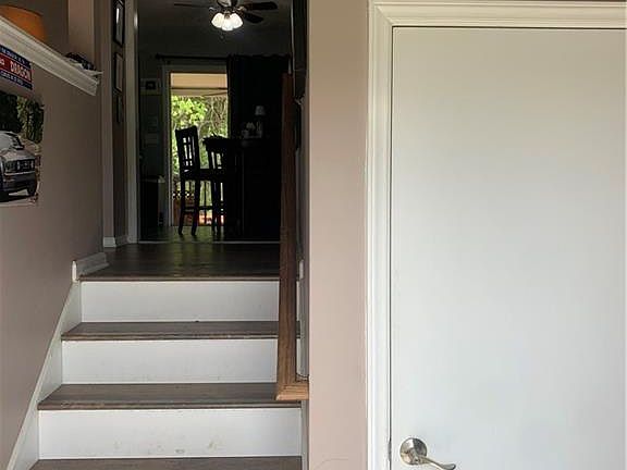 4th image of 8271 Creedmoor Dr