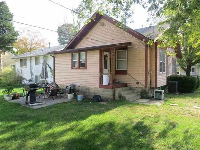 2nd image of 801 N Hamilton St