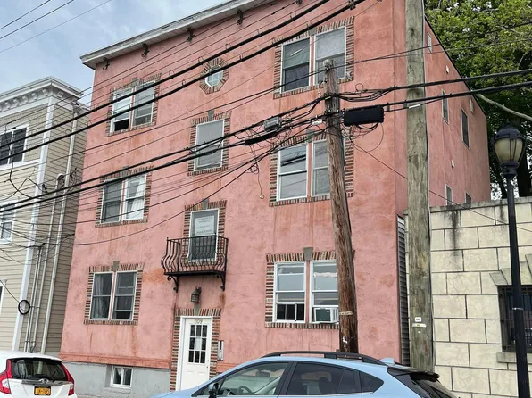 (undisclosed Address), Hastings On Hudson, NY 10706