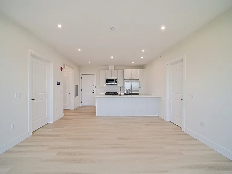 401 E Central Blvd #2E — Photo 5