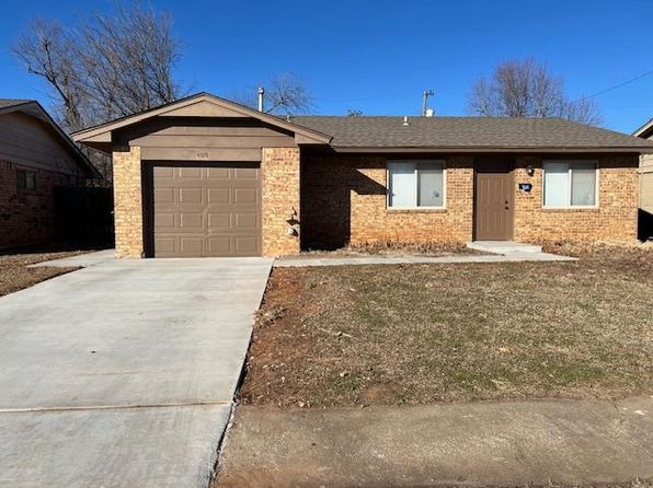 409 Winding Ln