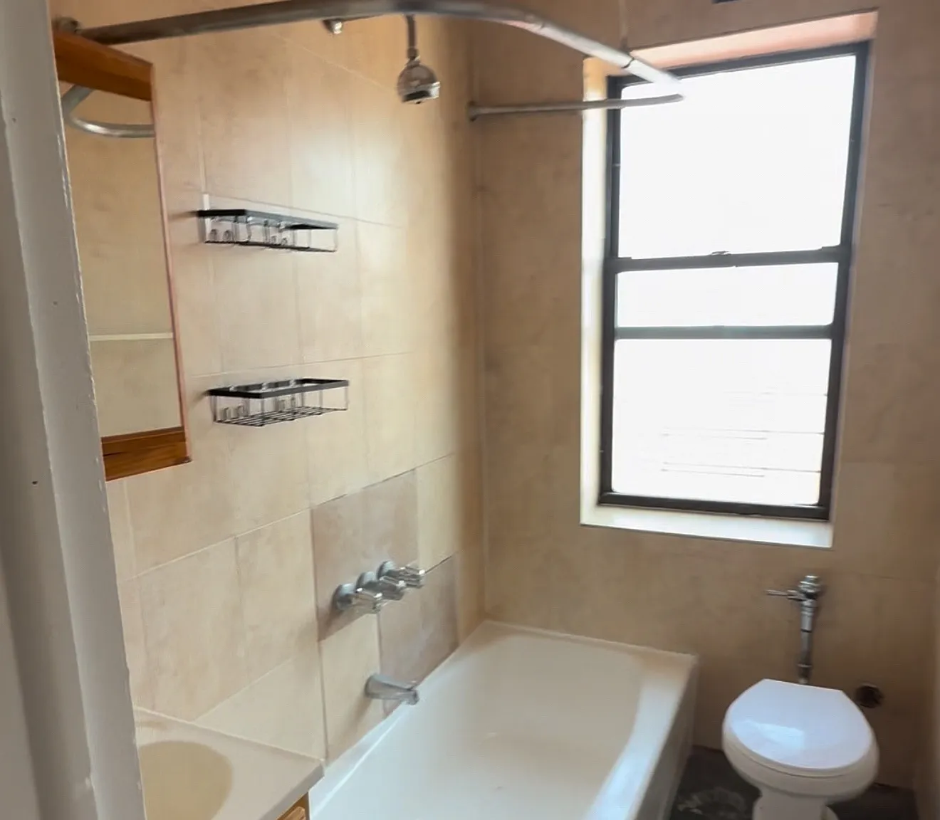 1 bed, $1,800 — Photo 3