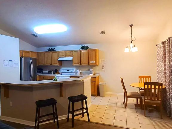 5th image of 4821 Cumbrian Lakes Dr