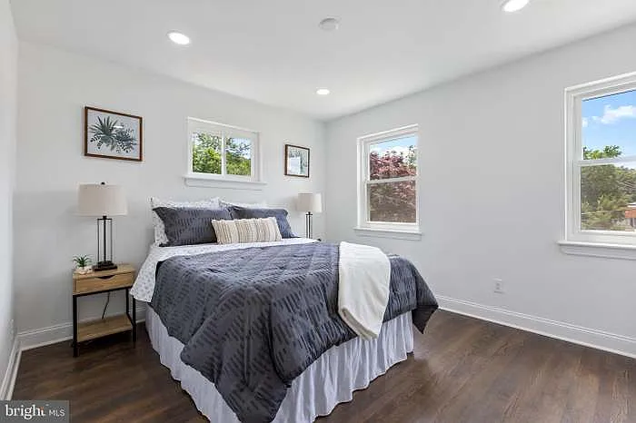 3962 E Capitol St NE — Photo 8
