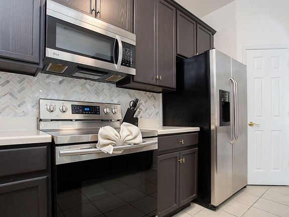5th image of 4126 Breakview Dr Unit 202