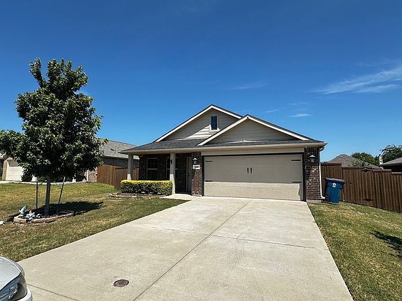 2nd image of 1017 Skyline Dr