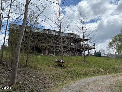 1st image of 1701 Birch Dr