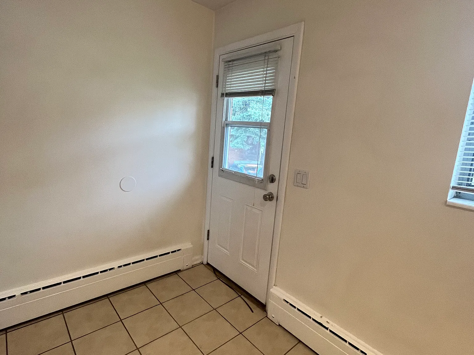 973 W 300 N — Photo 3