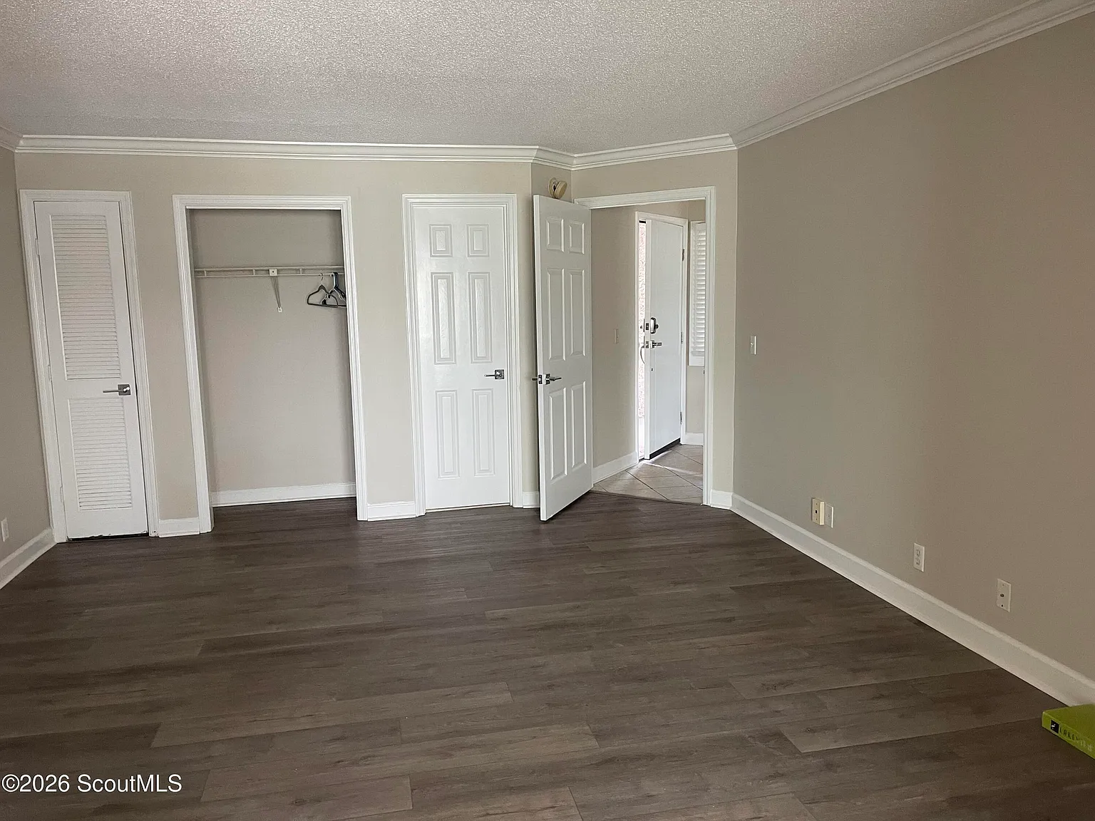 2 bed, 2.0 bath, 1099 sqft, $2,100 — Photo 3