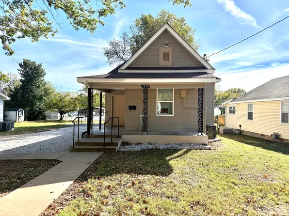 1820 W Olive Street, Springfield, MO 65802