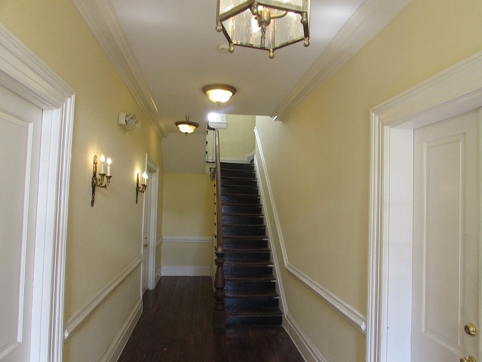 Common area/Hallway