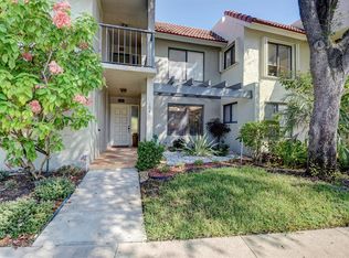 5673 Fairway Park Dr APT 104, Boynton Beach, FL 33437