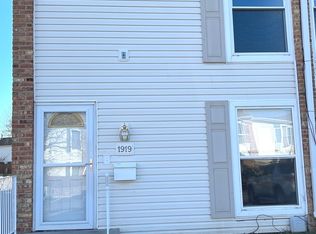 1919 Kenilworth Cir, Hoffman Estates, IL 60169