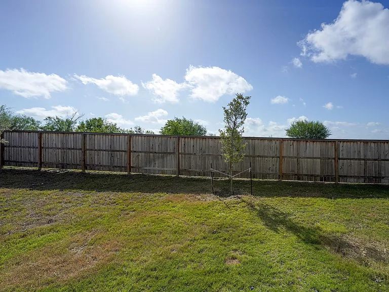 5926 Seaside Mnr — Photo 28