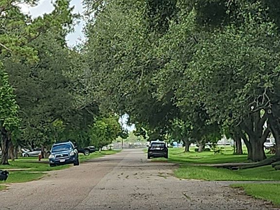 5th image of 3015 McArthur Dr