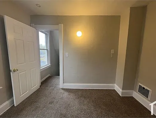 1407 Foster Ave — Photo 23