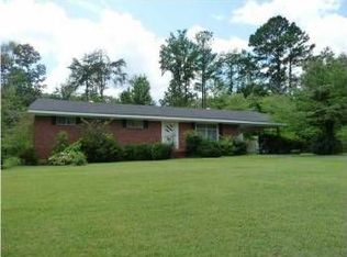 1183 City Lake Dr, Russellville, AL 35653