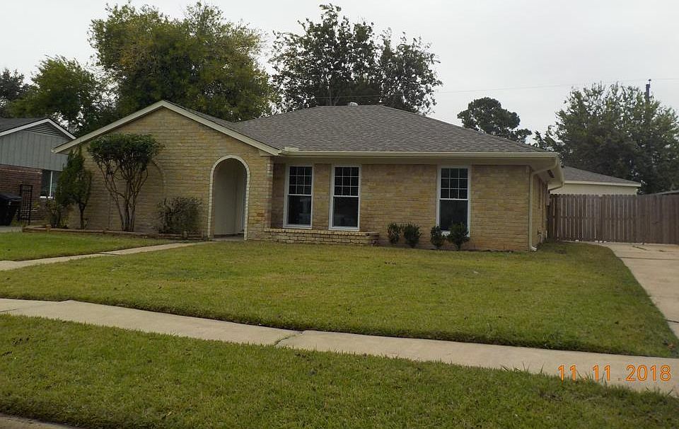 1st image of 11215 Sagewind Dr