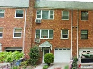 2117 33rd Rd, Astoria, NY 11106