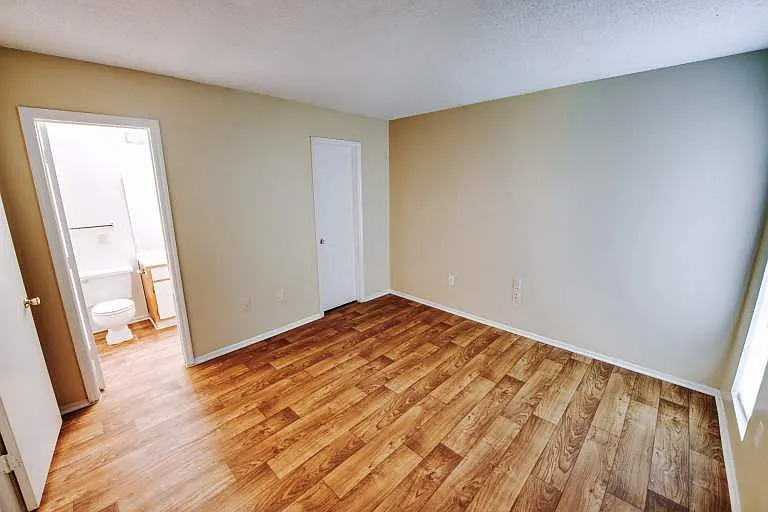 711 Farmhurst Dr #2 — Photo 7