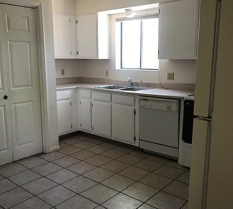 4th image of 1208 Avenida Del Sol APT 411