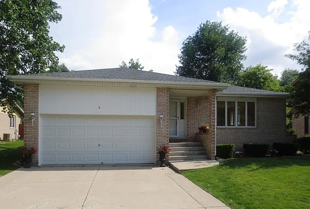 6 Meagan Ln photo 1